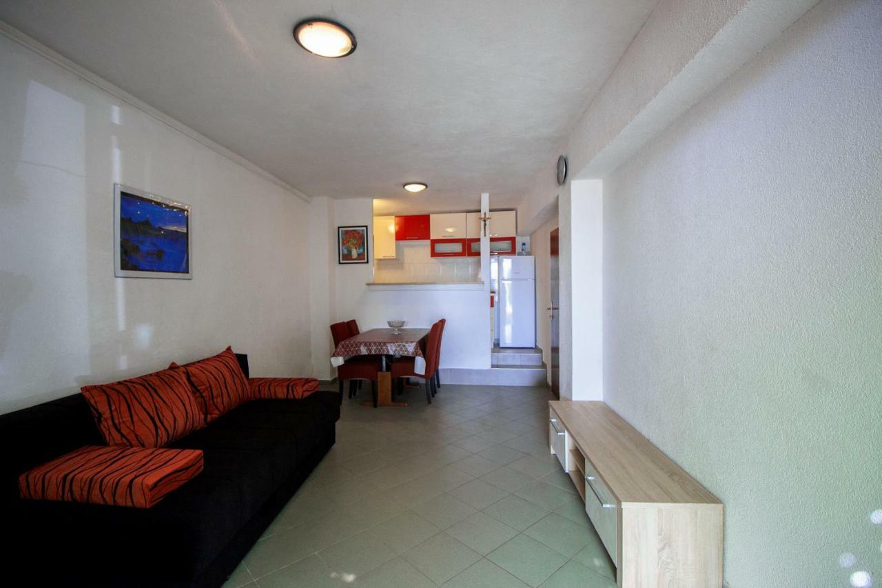 Mrkonjic Branko & Marija Apartmani 오미스 외부 사진