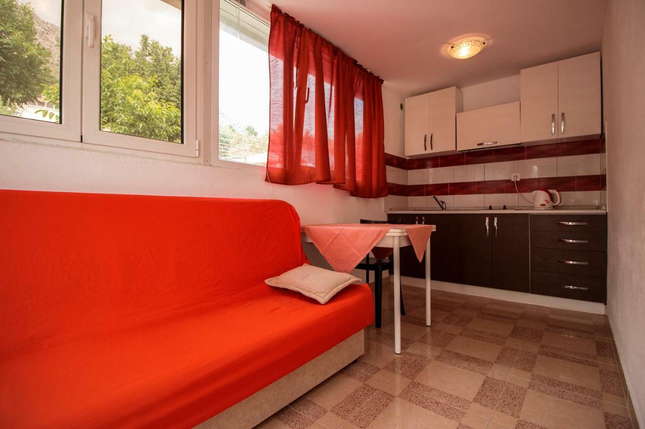 Mrkonjic Branko & Marija Apartmani 오미스 외부 사진