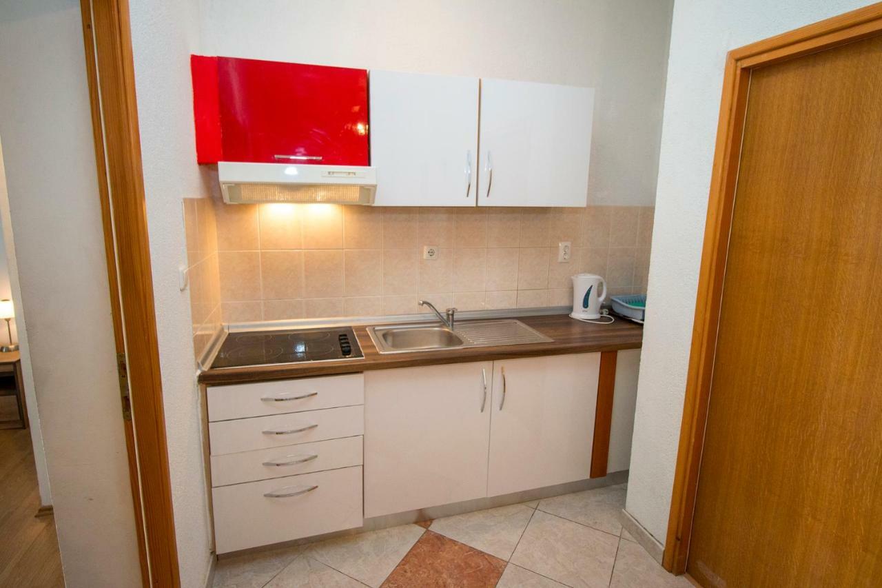 Mrkonjic Branko & Marija Apartmani 오미스 외부 사진