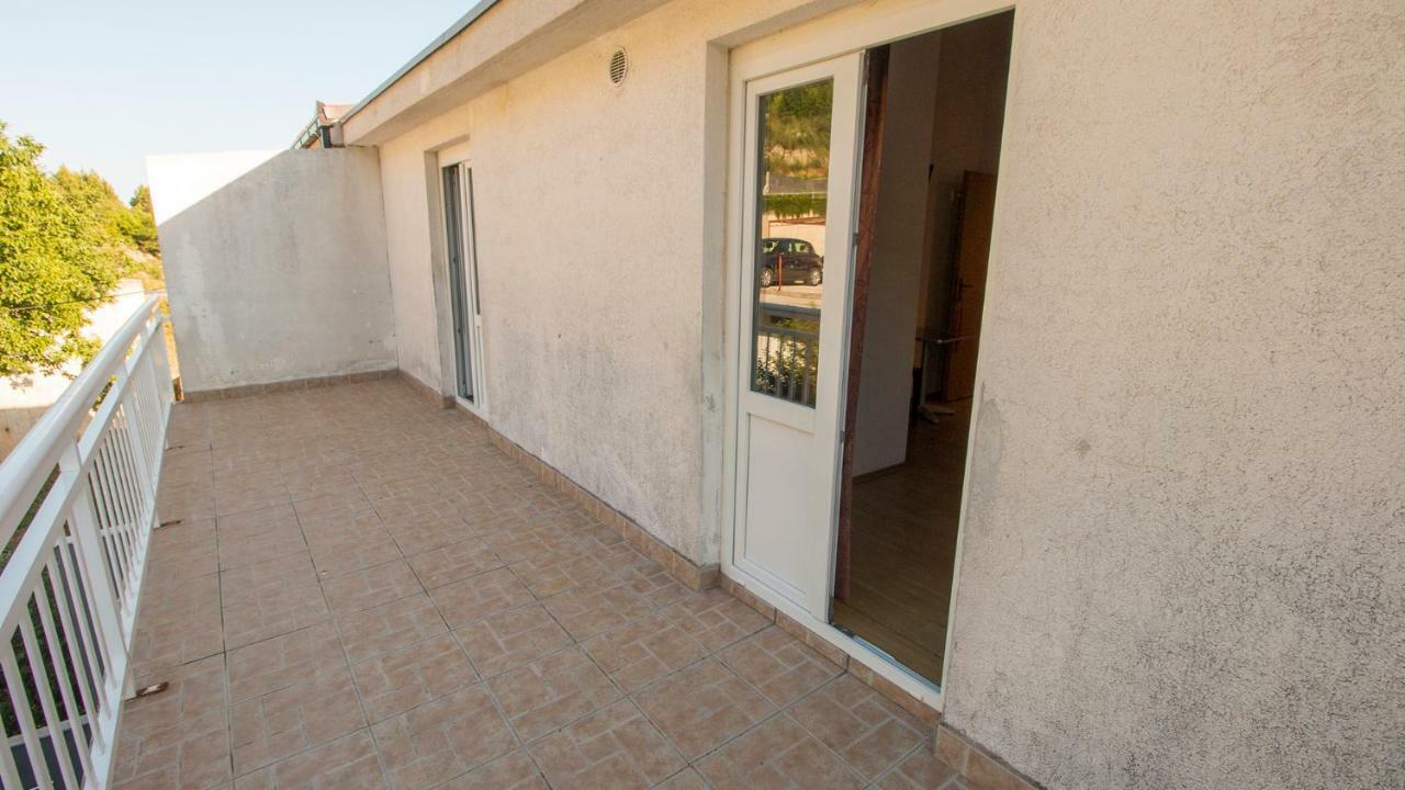 Mrkonjic Branko & Marija Apartmani 오미스 외부 사진