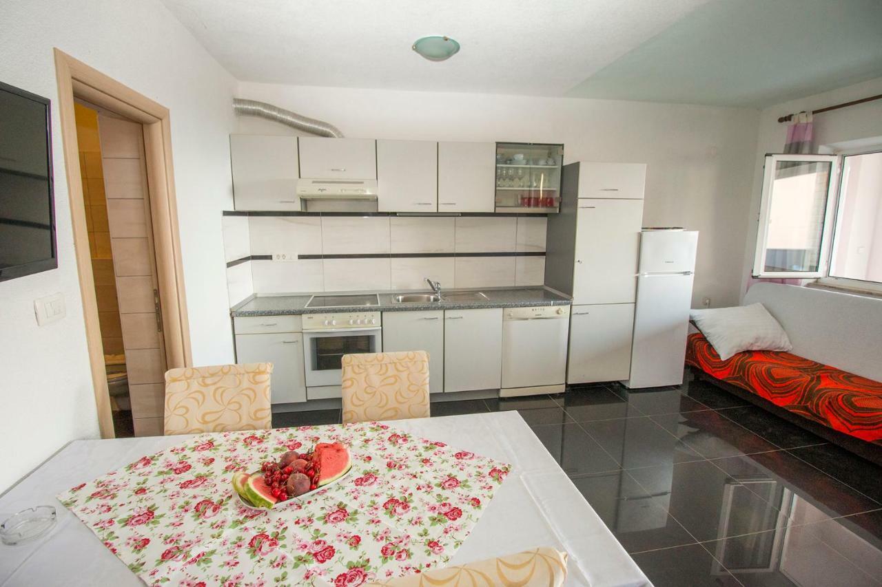 Mrkonjic Branko & Marija Apartmani 오미스 외부 사진